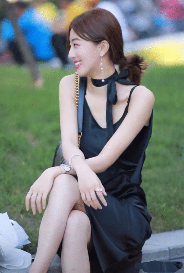 少妇扒开腿让我爽了一夜少妇扒开腿让我爽了一夜