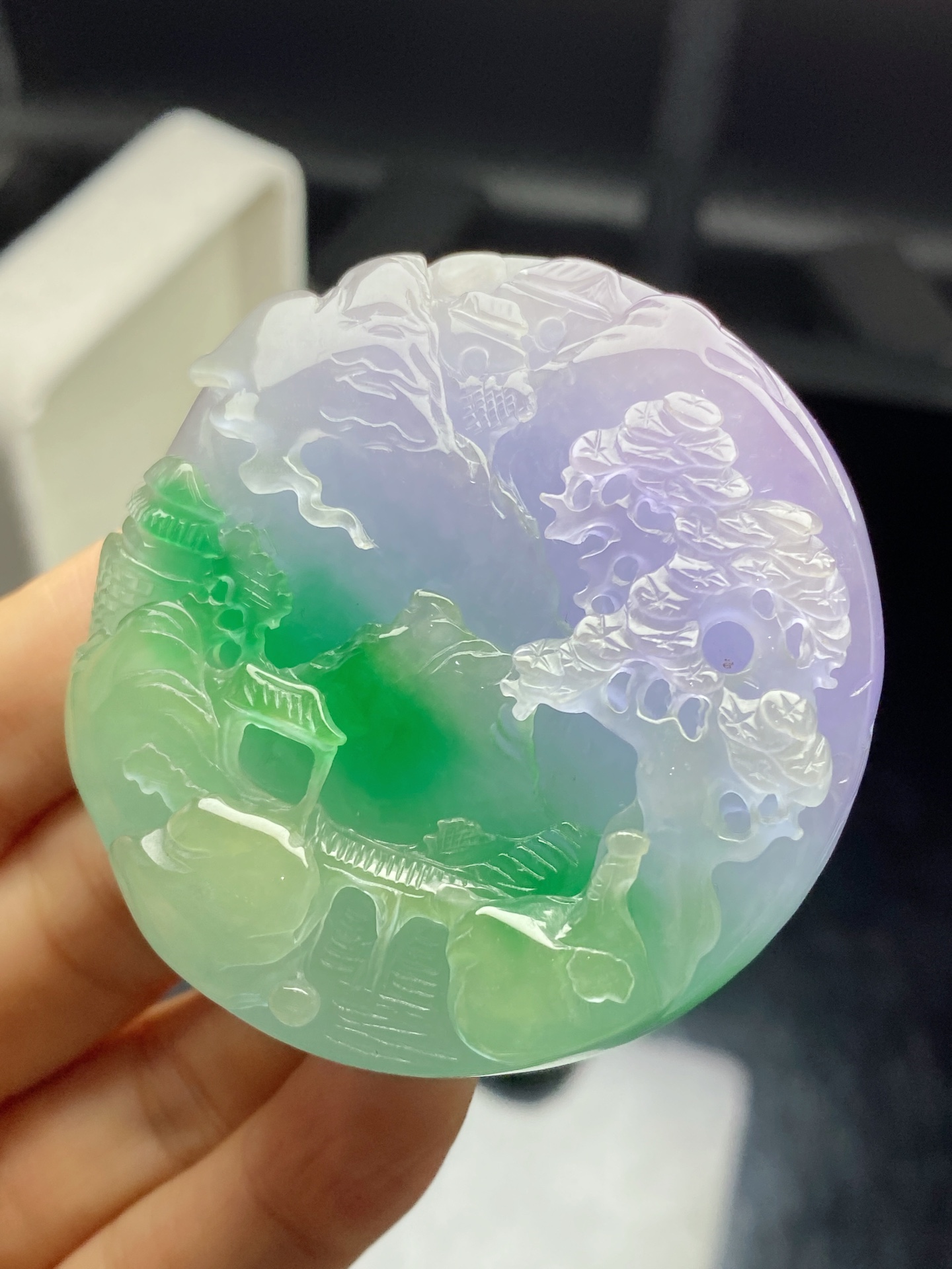 薄水料翡翠，翡翠中的珍品-第3张图片