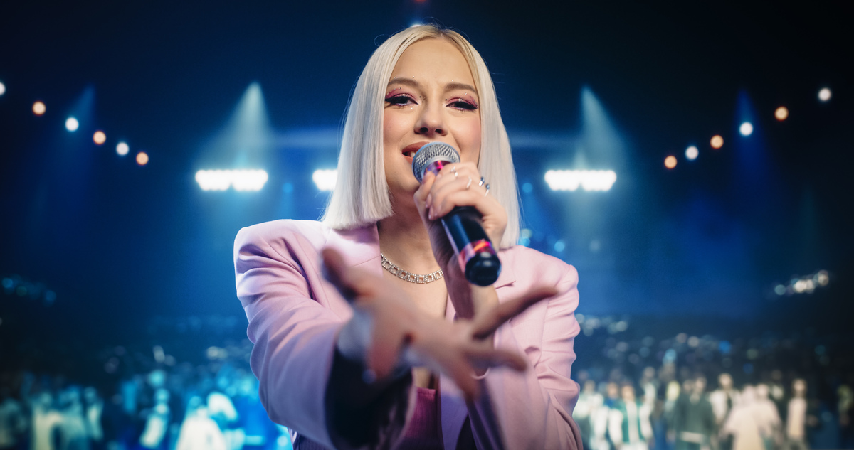 19岁白人女rapper的独特魅力