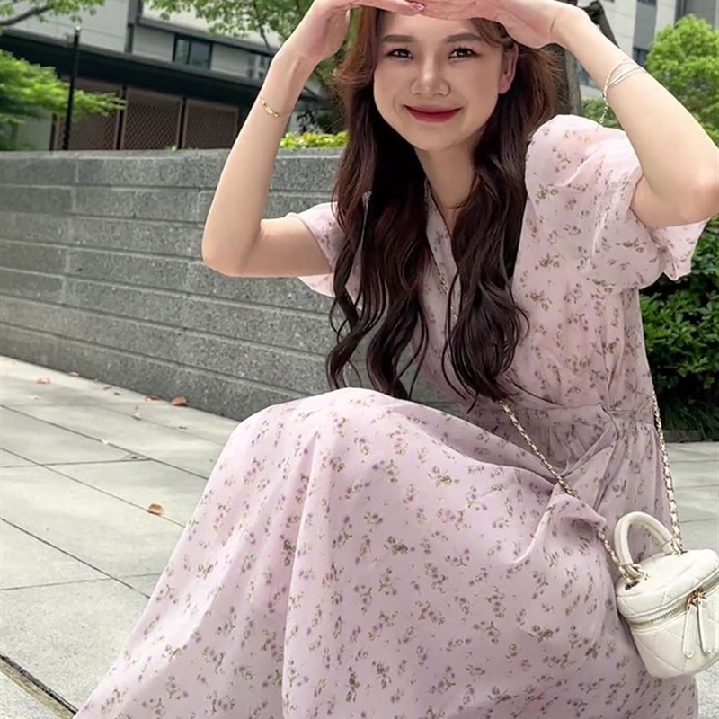 穿裙子就是好c穿裙子就是好-第2张图片