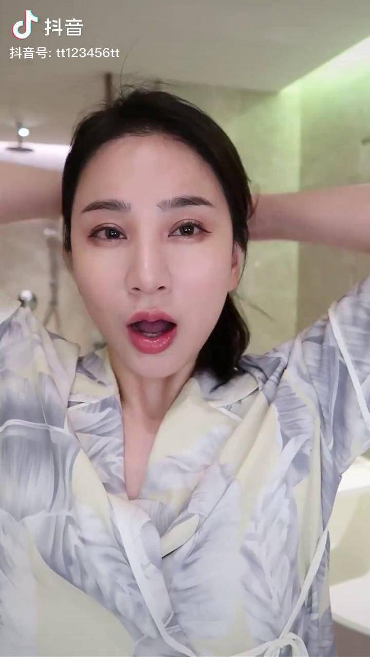 欧美护理新星——JZZ护士-第1张图片