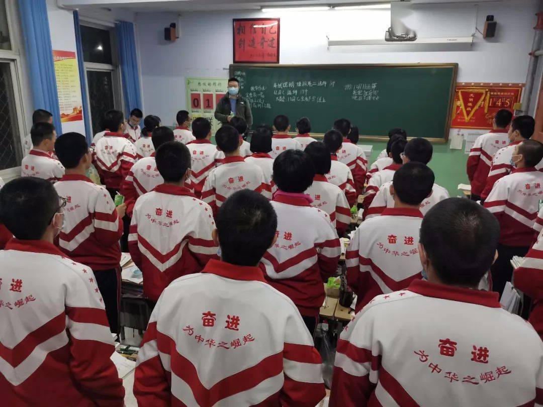 被学长C了一节课-第2张图片