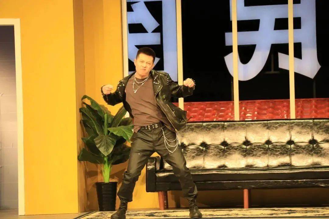 女子深夜上演疯狂性行为-第3张图片