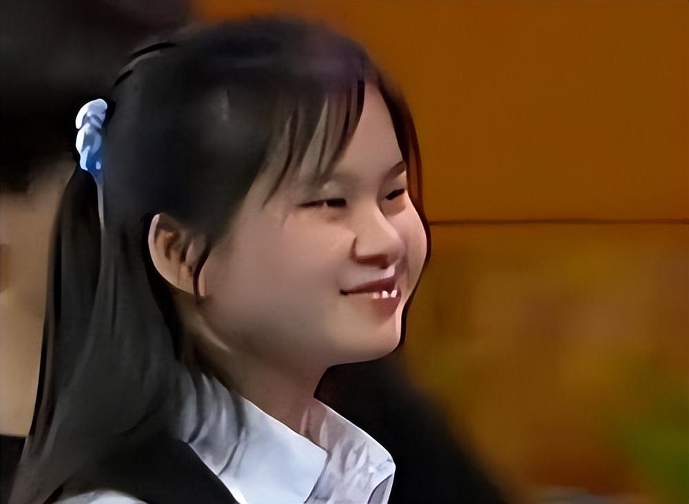 曹晓洁简介曹晓洁，才华横溢的青春使者-第2张图片