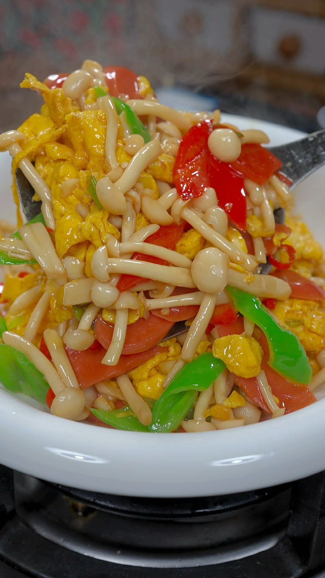 毛毛菇炒蛋毛毛菇炒蛋