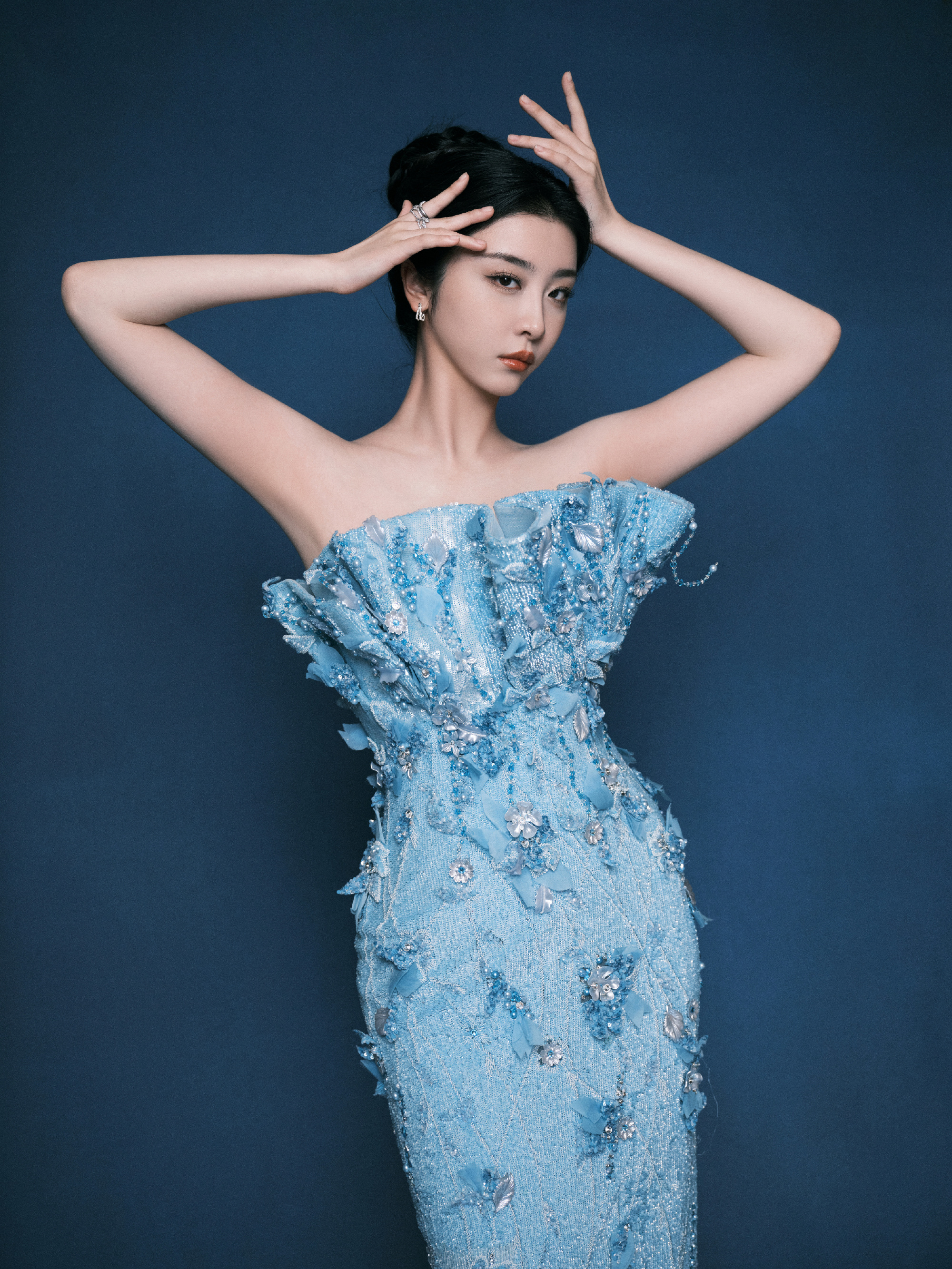 麻豆苏语棠大概多大麻豆MD01651苏语棠，时尚与才华并存的美女-第3张图片