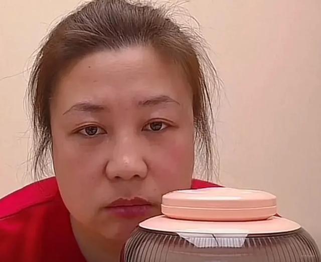 胖妹做菜全部视频 近期警察网记者张津瑜视频事件概述-第3张图片