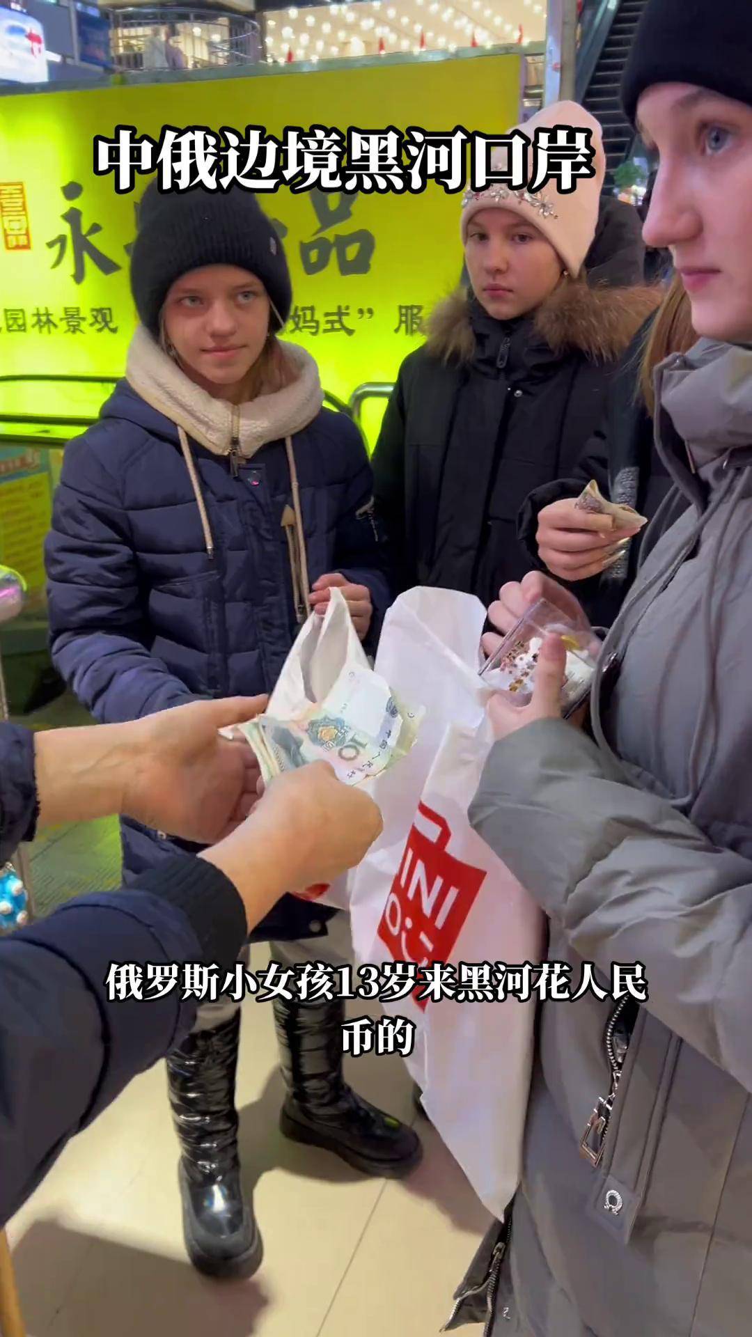 俄罗斯小younv爱爱俄罗斯小Younv的爱爱之旅-第3张图片