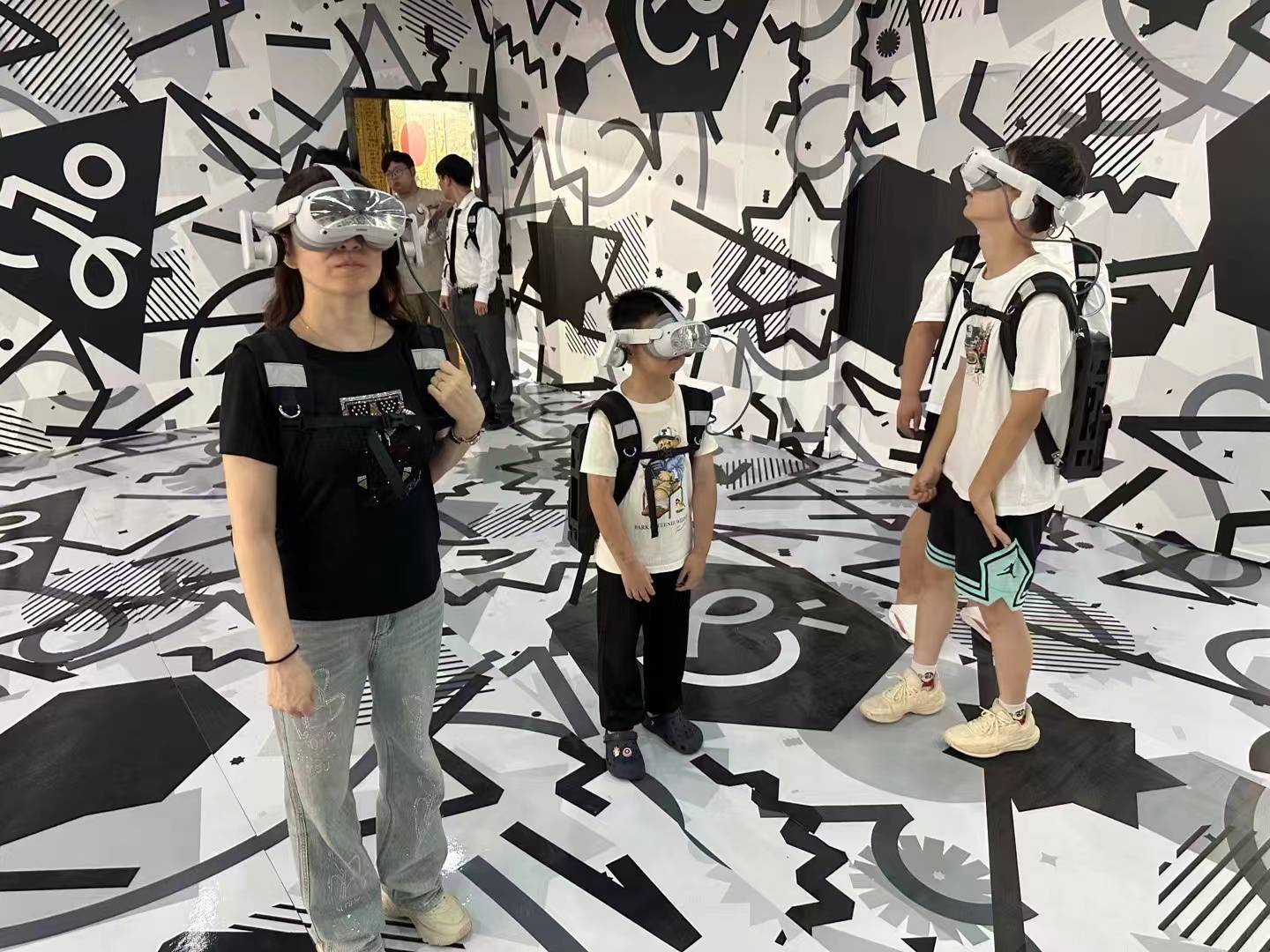 VR虚拟专区亚洲精品二区VR虚拟专区亚洲精品二区，探索沉浸式体验的新世界-第2张图片