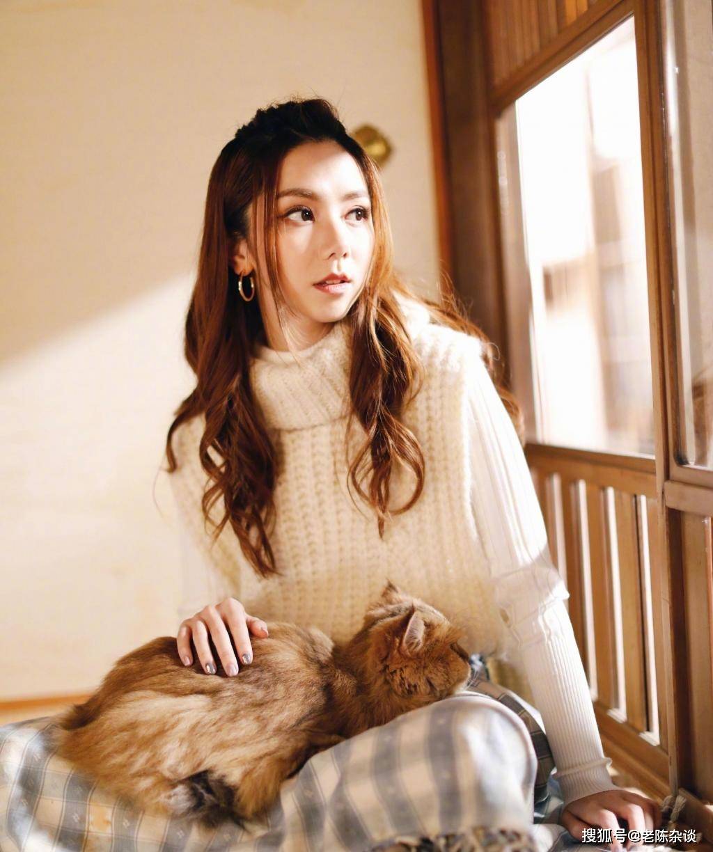 邓紫棋变身女主播邓紫棋变身女主播