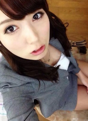 波多野结衣的巨乳教师，魅力四溢的教育使者