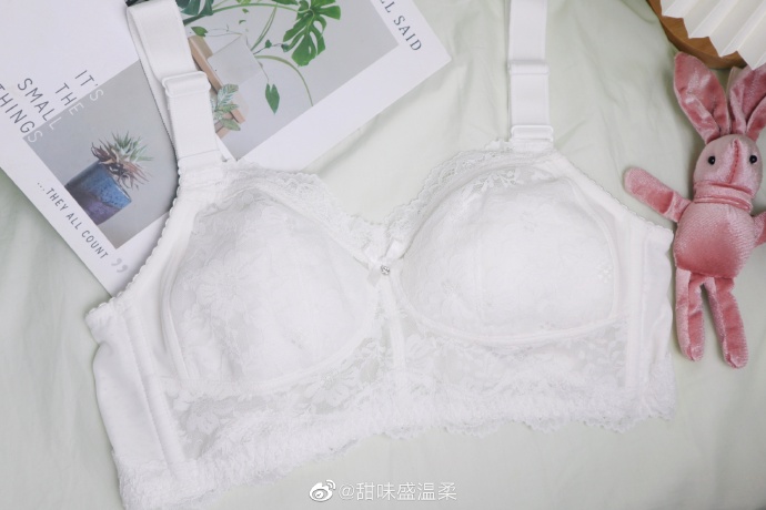 解开美女胸衣解开美女胸衣，神秘之谜-第1张图片