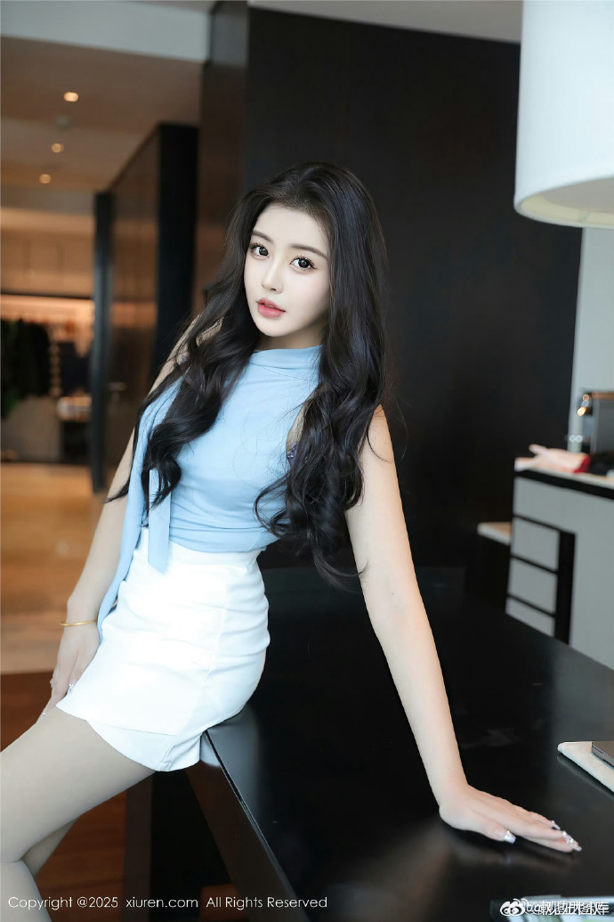 美女抠逼软件，揭秘其背后的诱惑与陷阱