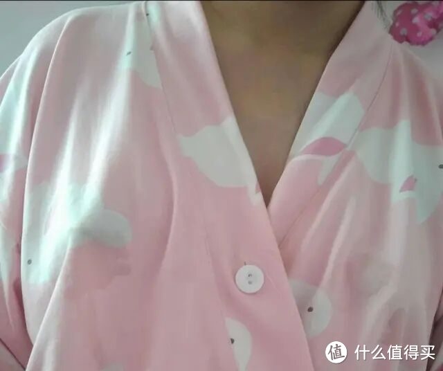 老男人一边吃奶一边玩奶老男人一边吃奶一边玩奶-第3张图片