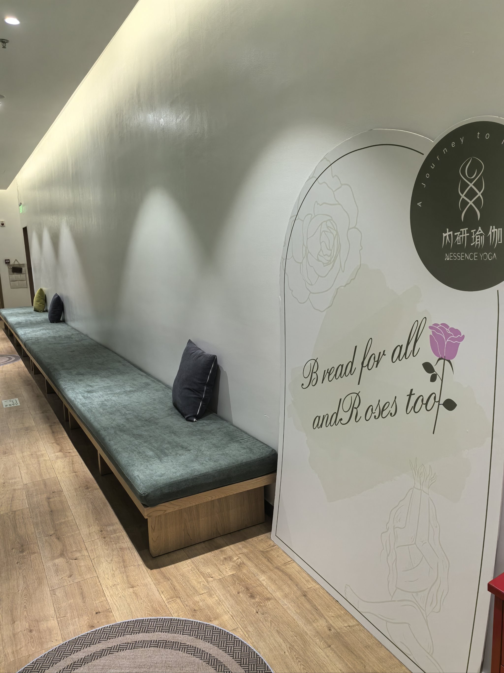 我c了瑜伽老师一节课60分钟我惊叹于瑜伽老师的授课方式