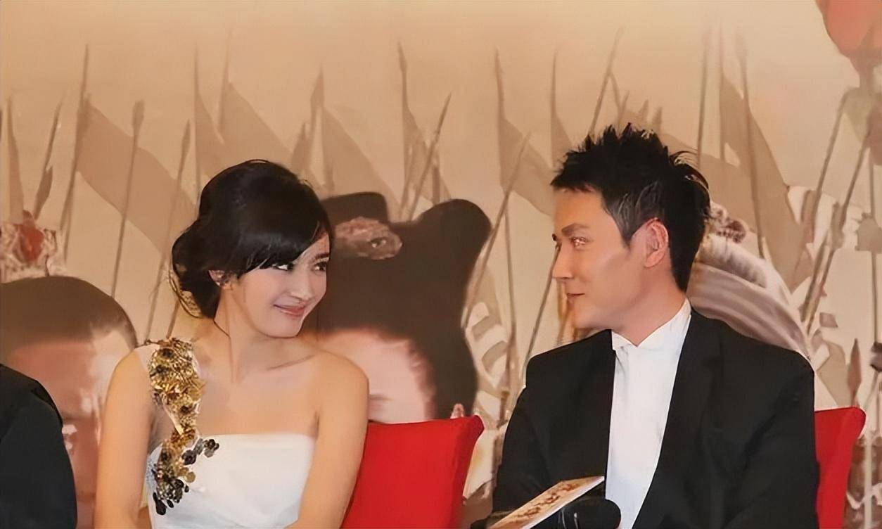 杨幂和谁一起过杨幂与绯闻人物的上床传闻-第1张图片