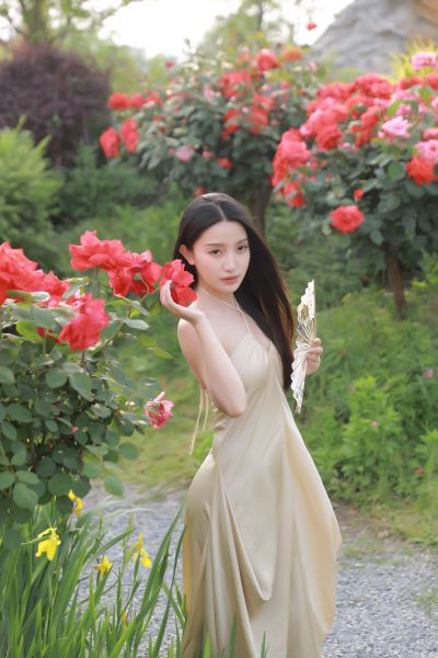 西西日本顶级大胆艺木西西日本顶级大胆艺木-第2张图片