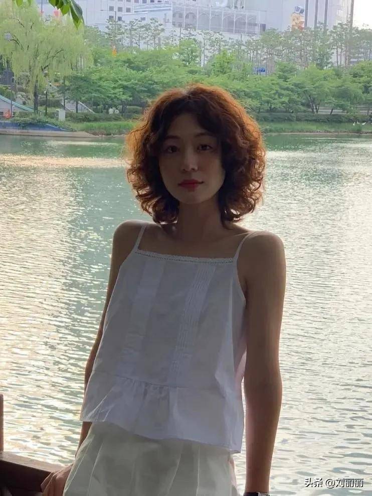 jealousvue成熟40码欢迎光临JEALOUSVUE，成熟的魅力与边界