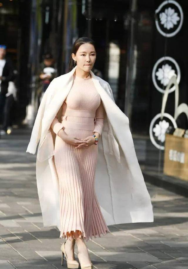 乡村浪妇交换睡觉-第1张图片