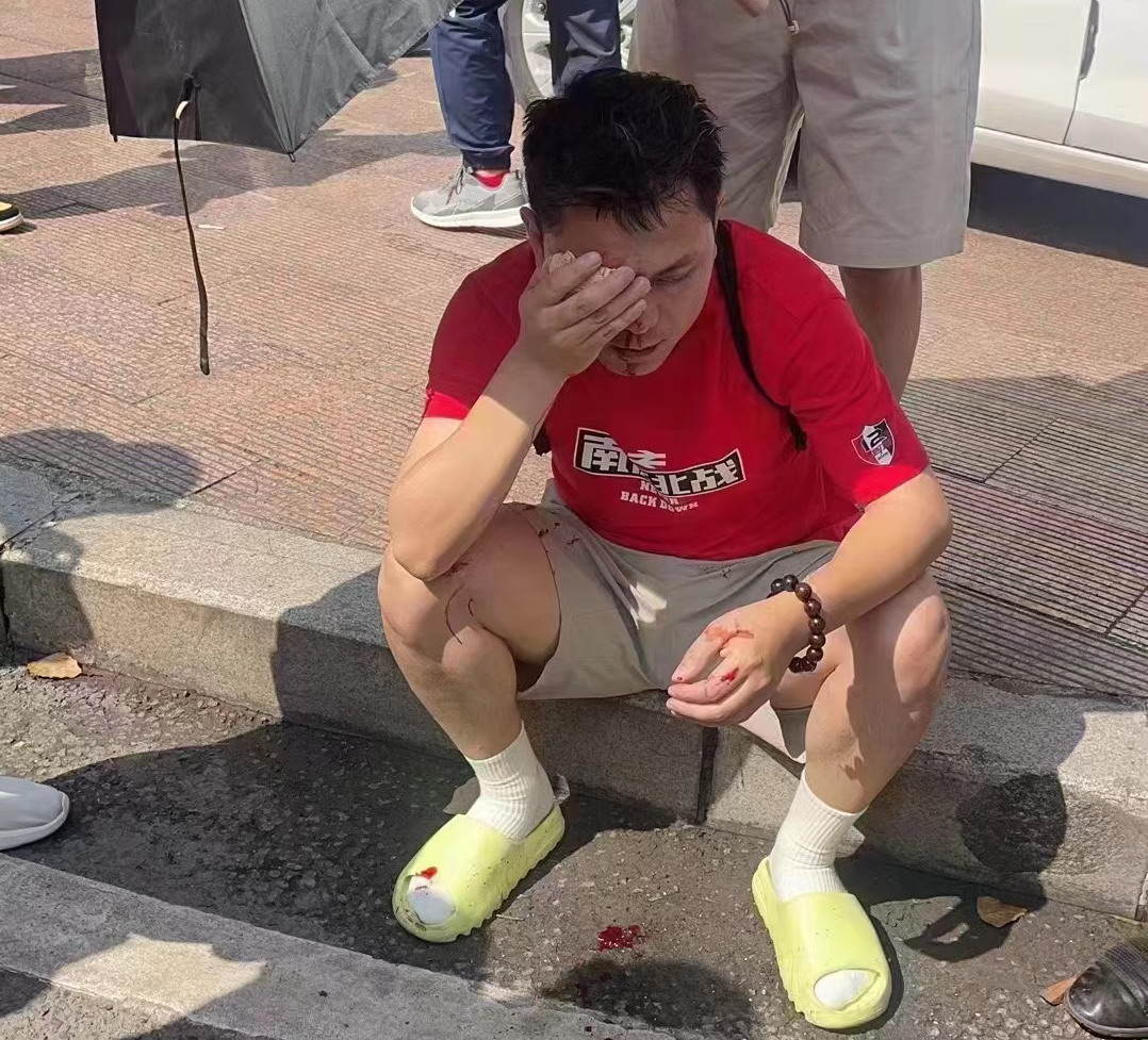 成都蓉城vs大连英博直播博直播，直播新时代的探索与实践-第1张图片
