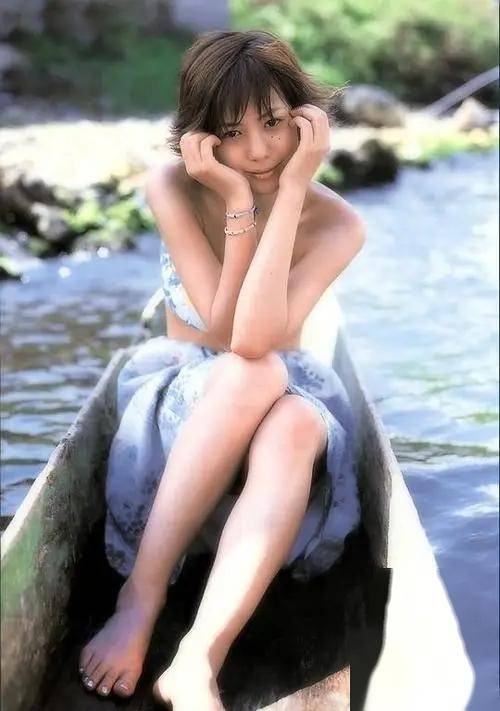 免费欧美黄色免费欧美黄色内容，诱惑与诱惑力的交织