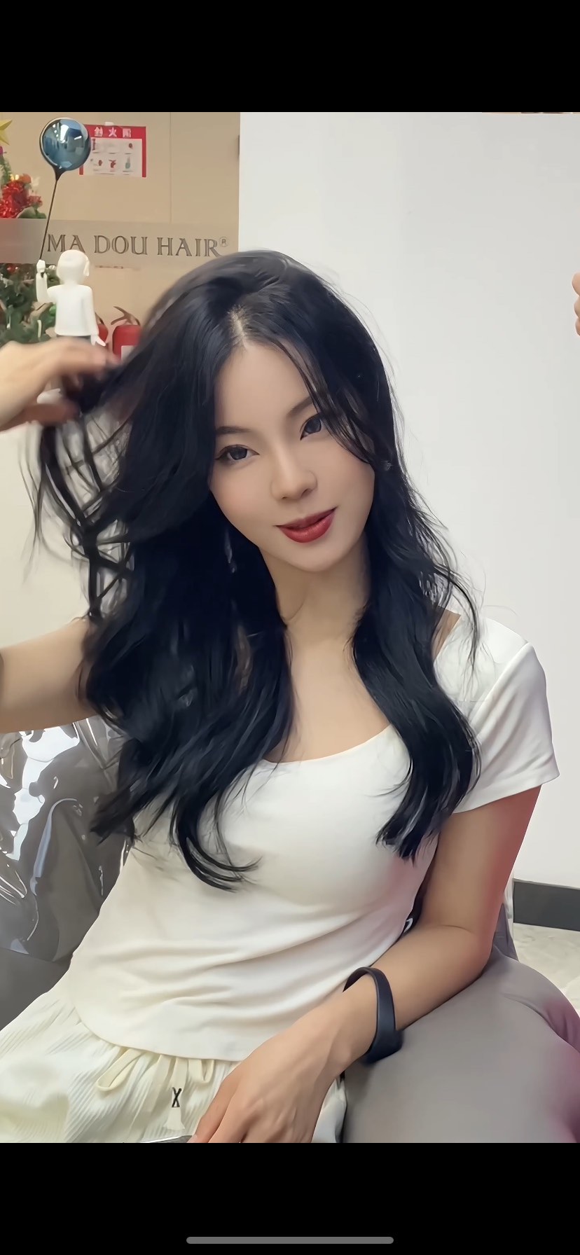 麻豆传播媒体网站麻豆传播媒体网站，时尚与美妆的魅力展示-第1张图片