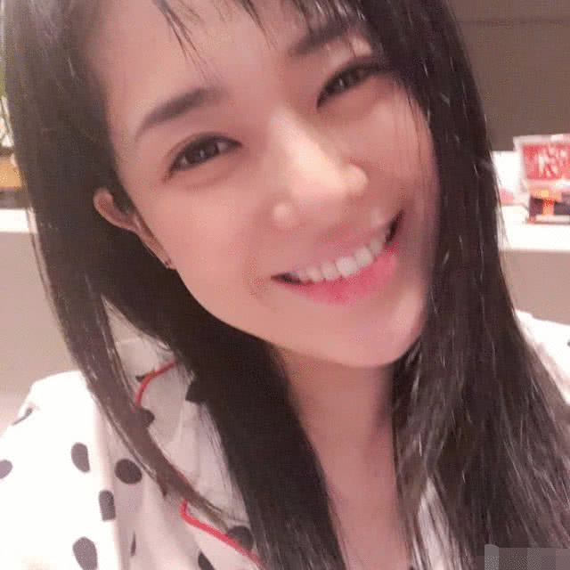 苍井空与波多野结衣的AA片之恋-第1张图片