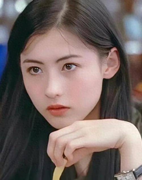 张柏芝被多少人玩过张柏芝被多少人玩过？