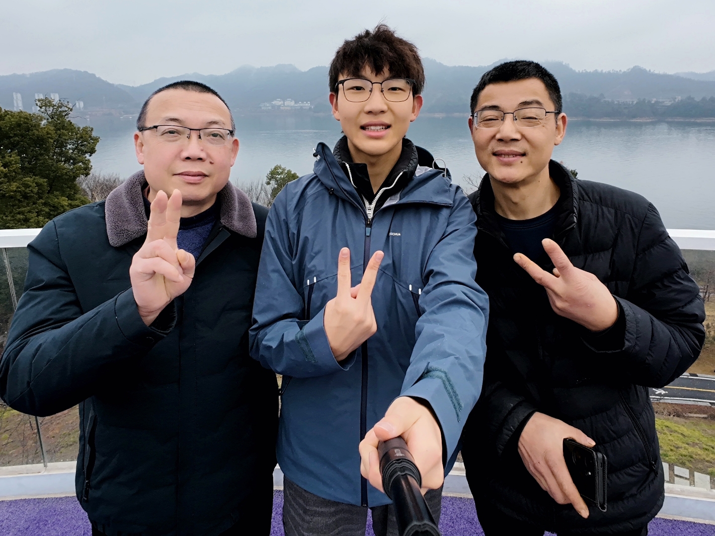 叔叔不约匿名聊天窗口-第1张图片