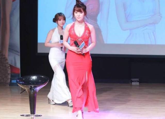 波多野结衣女教师办公室波多野结衣女教师办公室的温馨与魅力-第1张图片