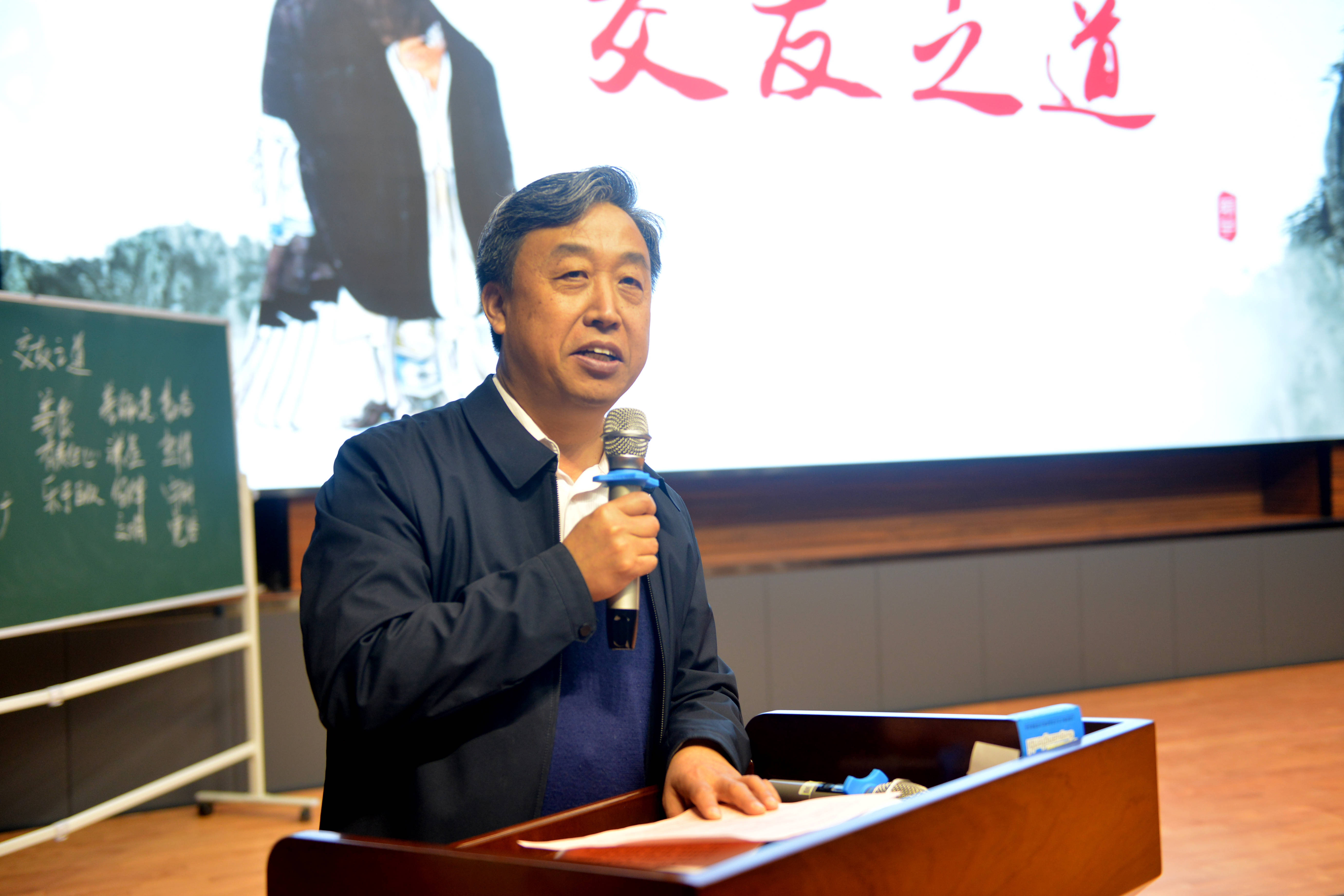龙都论坛，探索网络交流的新天地-第1张图片